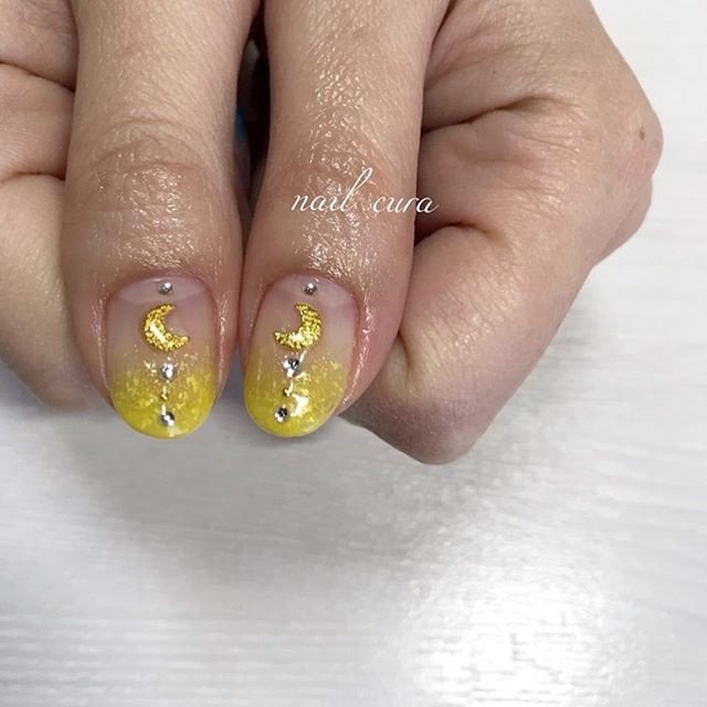 ハンド シンプル グラデーション ラメ ビジュー Nailcuraのネイルデザイン No ネイルブック