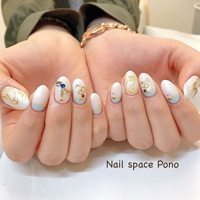 オールシーズン ライブ ハンド ラメ キャラクター Nail Space Pono まどちゃんのネイルデザイン No ネイルブック