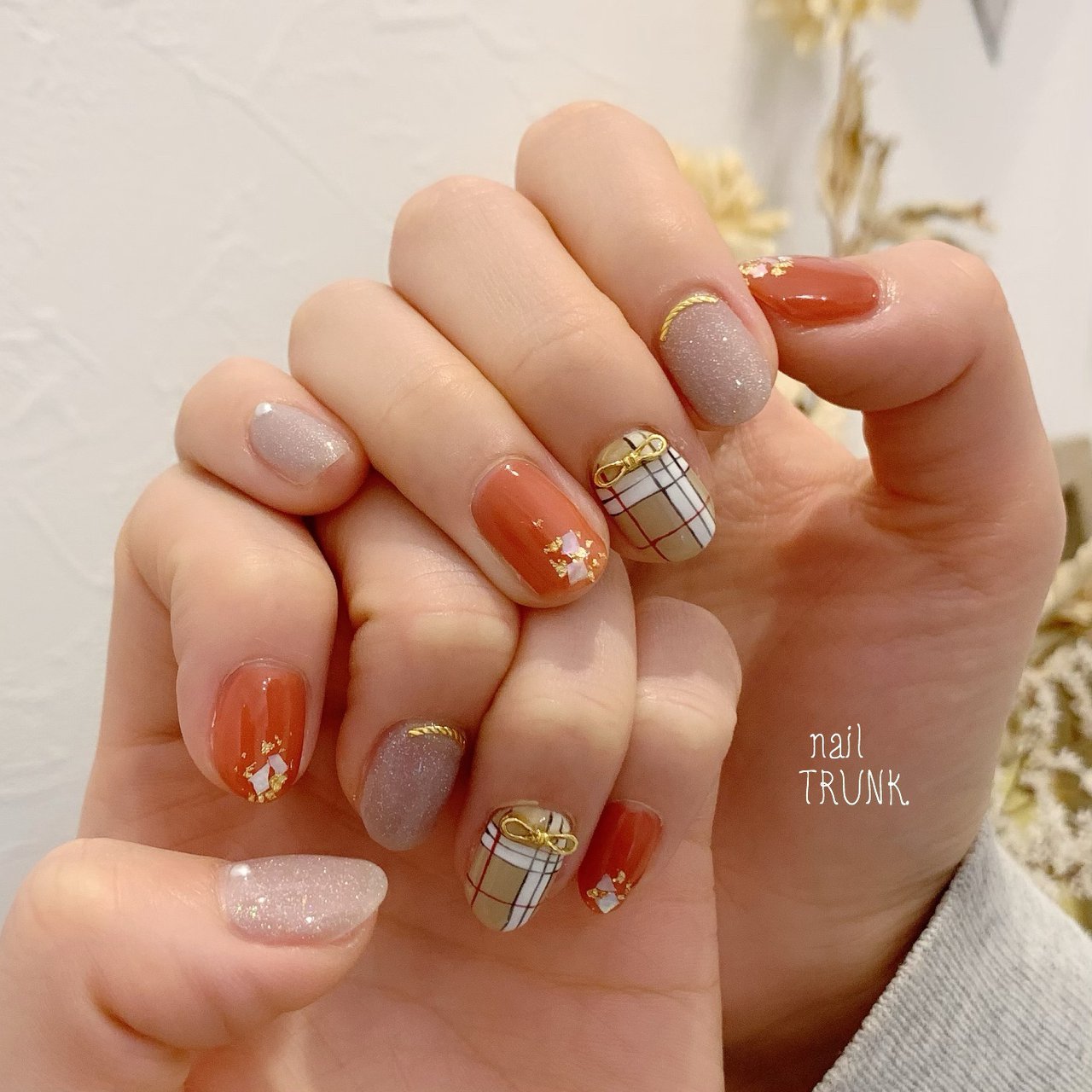 秋 冬 ハンド チェック ニュアンス Nail Trunkのネイルデザイン No ネイルブック