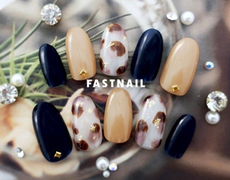 秋 冬 ハンド ワンカラー アニマル柄 Fast Nail ファストネイル のネイルデザイン No ネイルブック