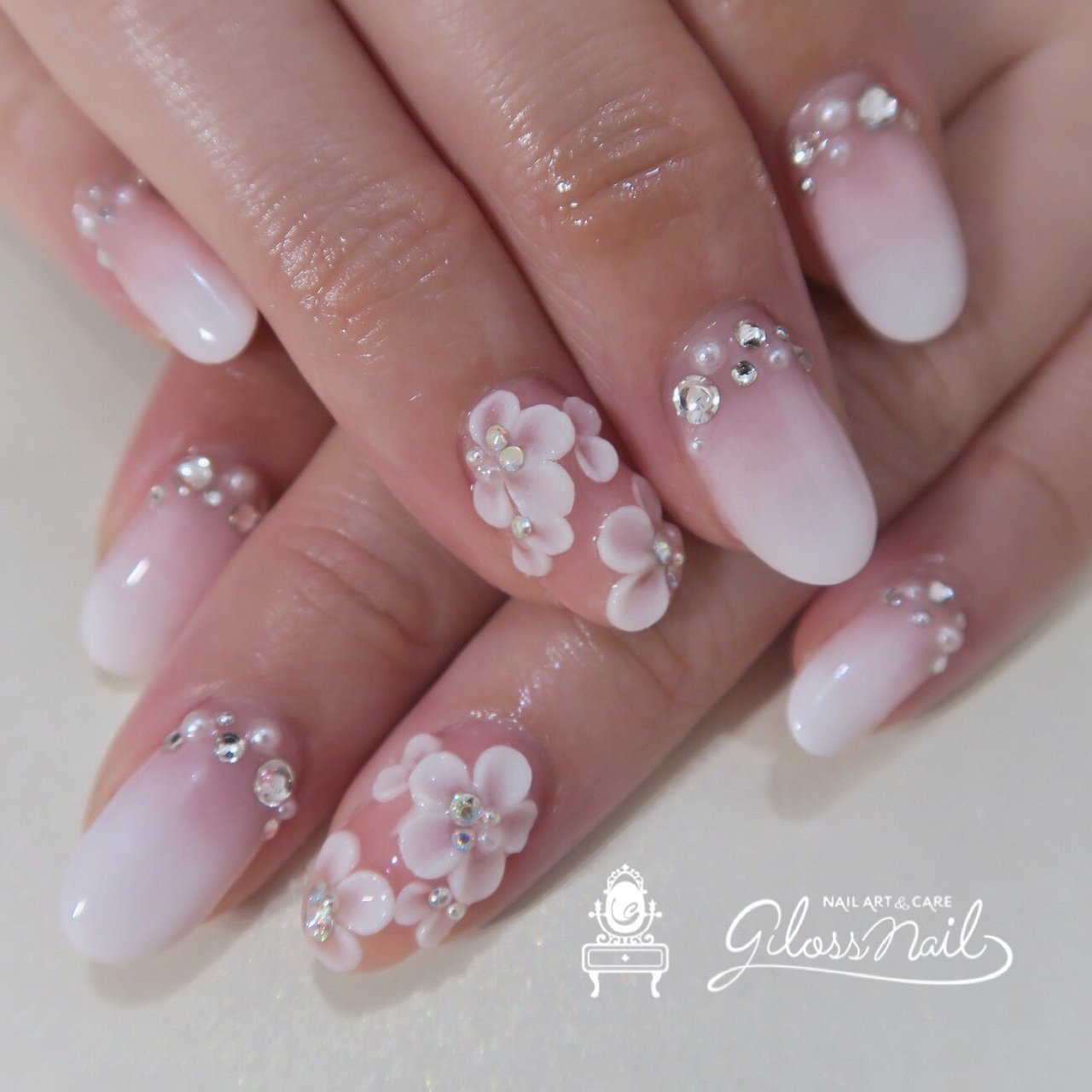 春 冬 オールシーズン ブライダル ハンド Glossnail Manaのネイルデザイン No ネイルブック