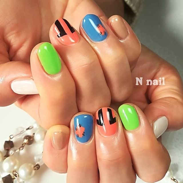 オールシーズン 旅行 ハンド 痛ネイル キャラクター N Nailのネイルデザイン No ネイルブック