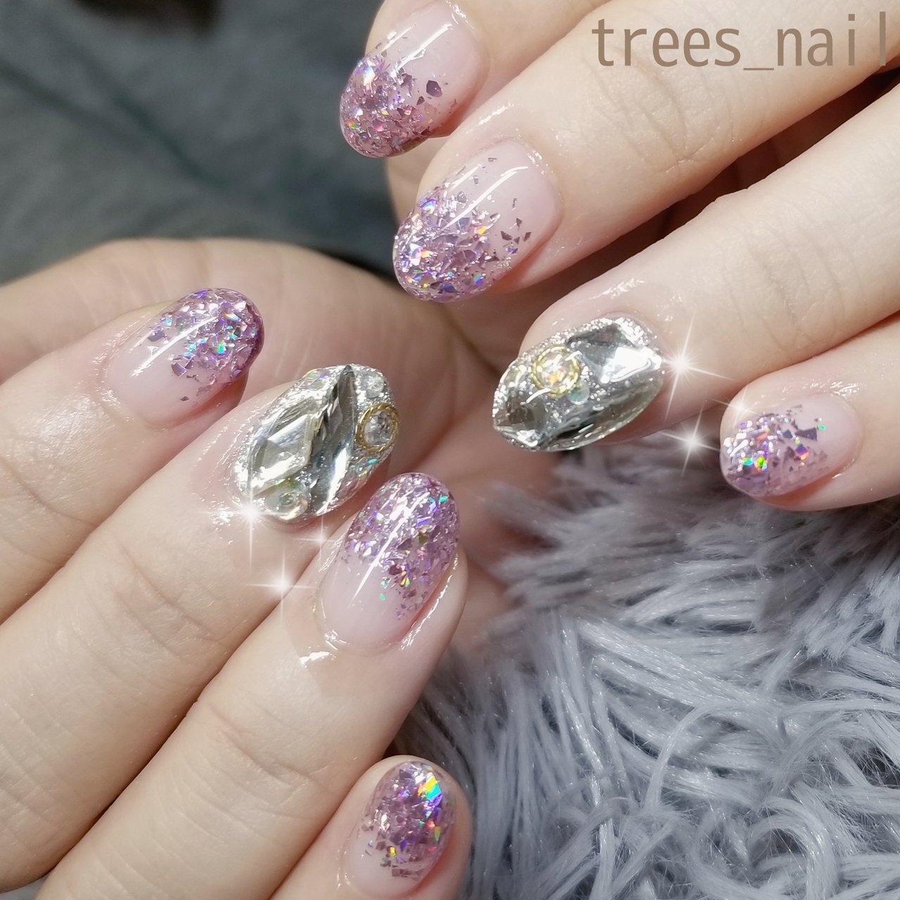 オールシーズン ハンド シンプル グラデーション ホログラム Trees Nailのネイルデザイン No ネイルブック