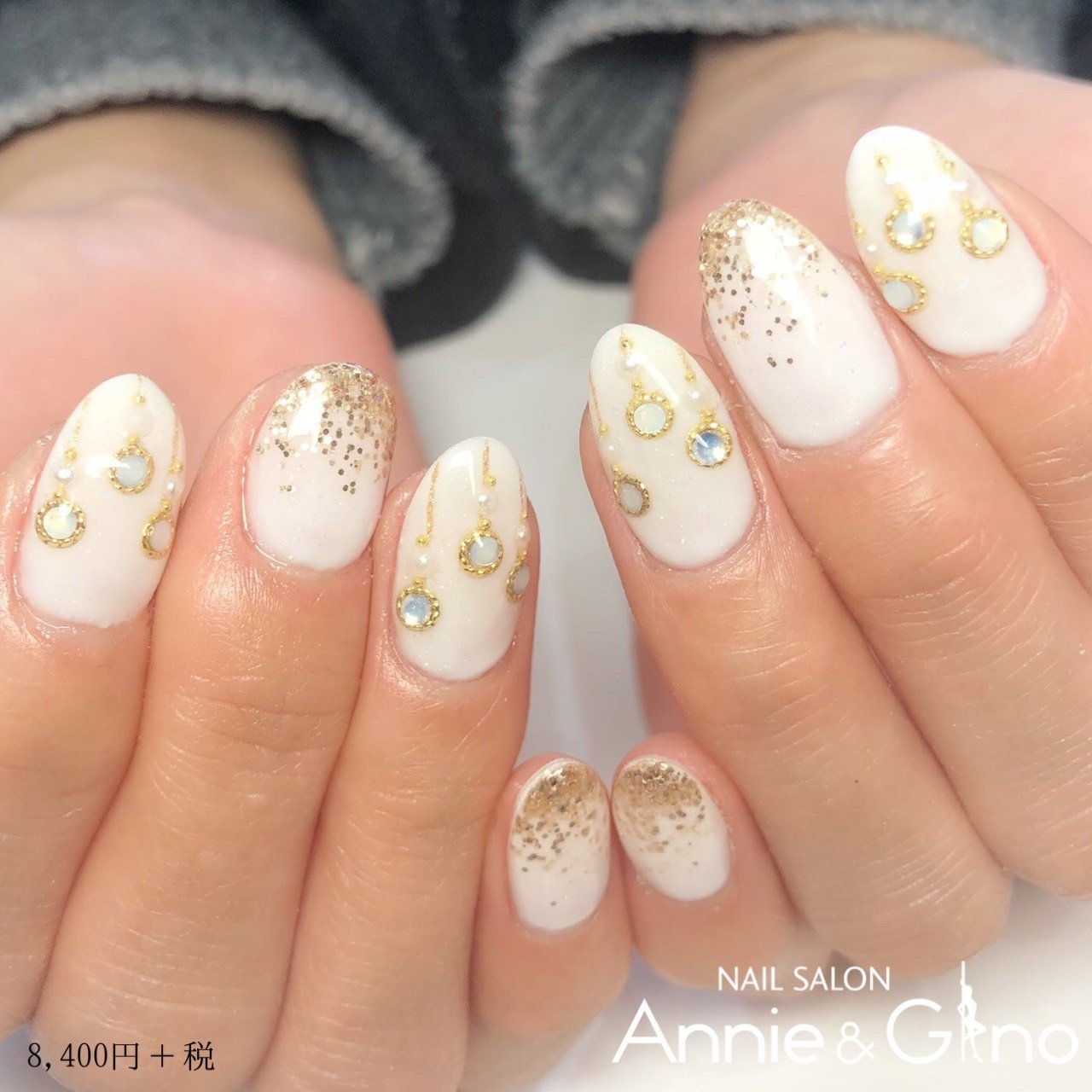 冬 ハンド ラメ ホワイト ゴールド Nailsalon Annie Ginoのネイルデザイン No ネイルブック