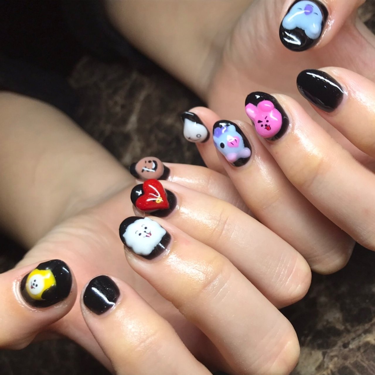 オールシーズン ライブ ハンド ワンカラー キャラクター Irohanailのネイルデザイン No ネイルブック