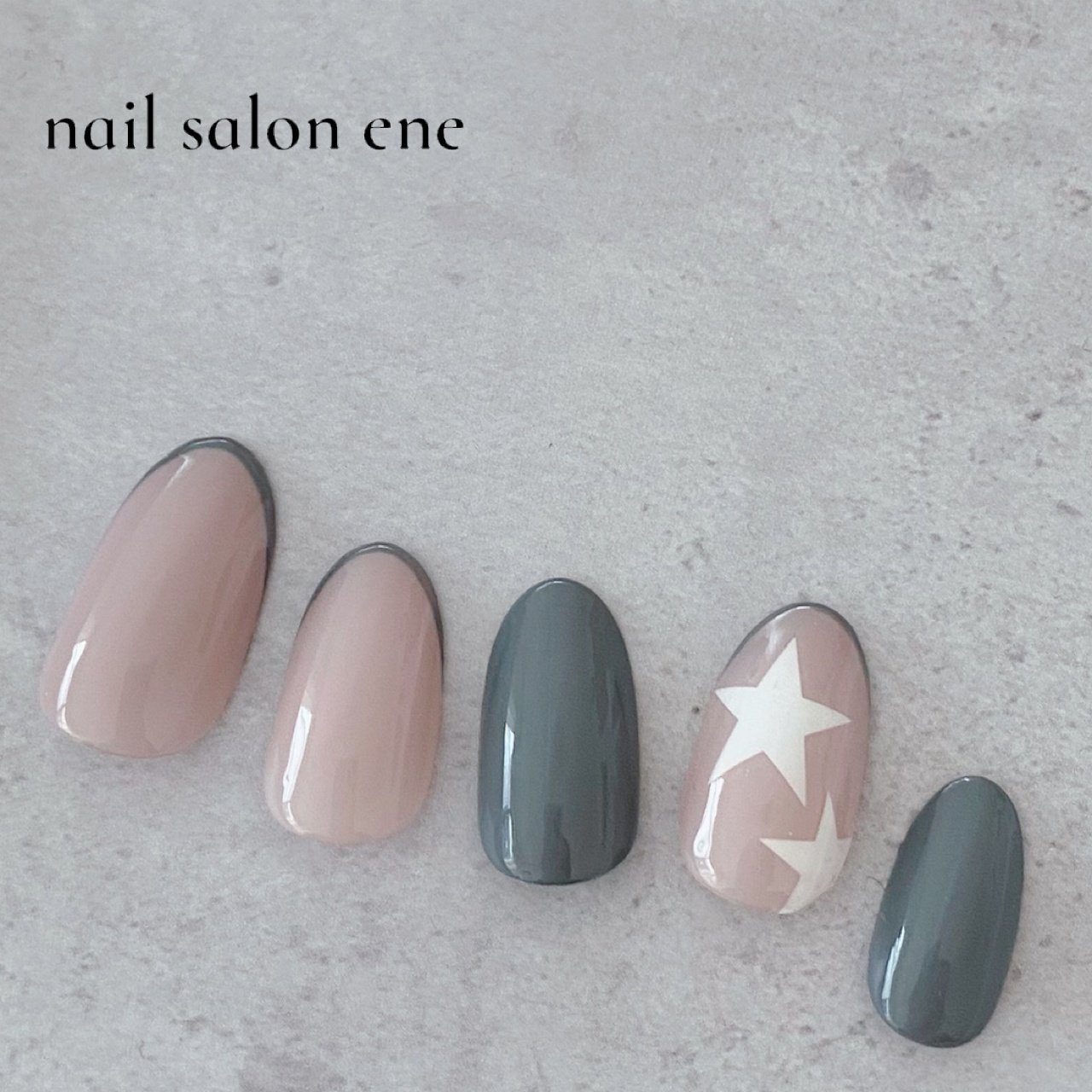 オールシーズン ハンド フレンチ 星 ミディアム Nail Salon Ene エネ のネイルデザイン No ネイルブック