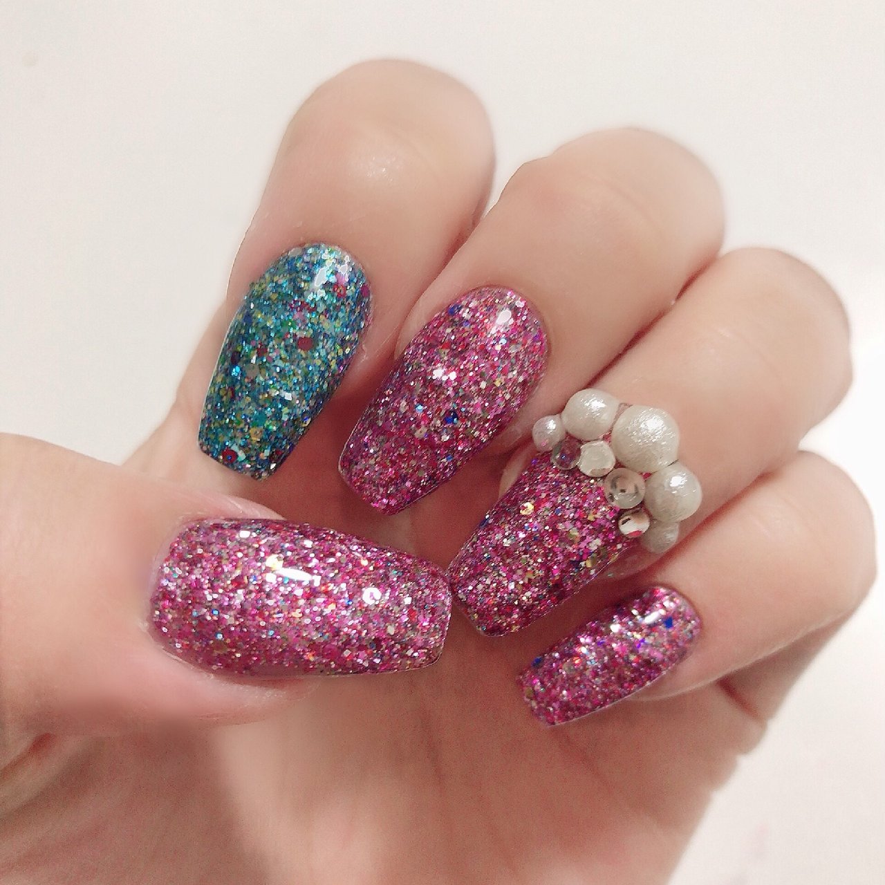 ハンド ホログラム ラメ ワンカラー ピンク Sakuraのネイルデザイン No ネイルブック