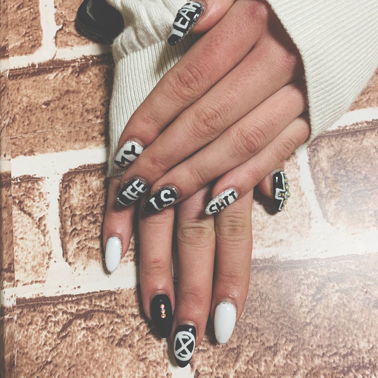 オールシーズン ライブ ハンド シンプル 痛ネイル Rs Nailのネイルデザイン No ネイルブック