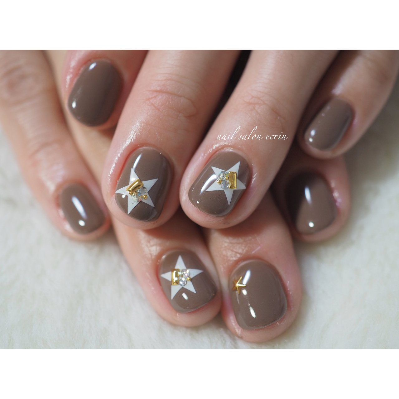 オールシーズン バレンタイン ワンカラー 星 ブラウン Nail Ecrinのネイルデザイン No ネイルブック