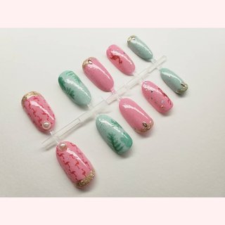 フラミンゴピンクのネイルデザイン ネイルブック