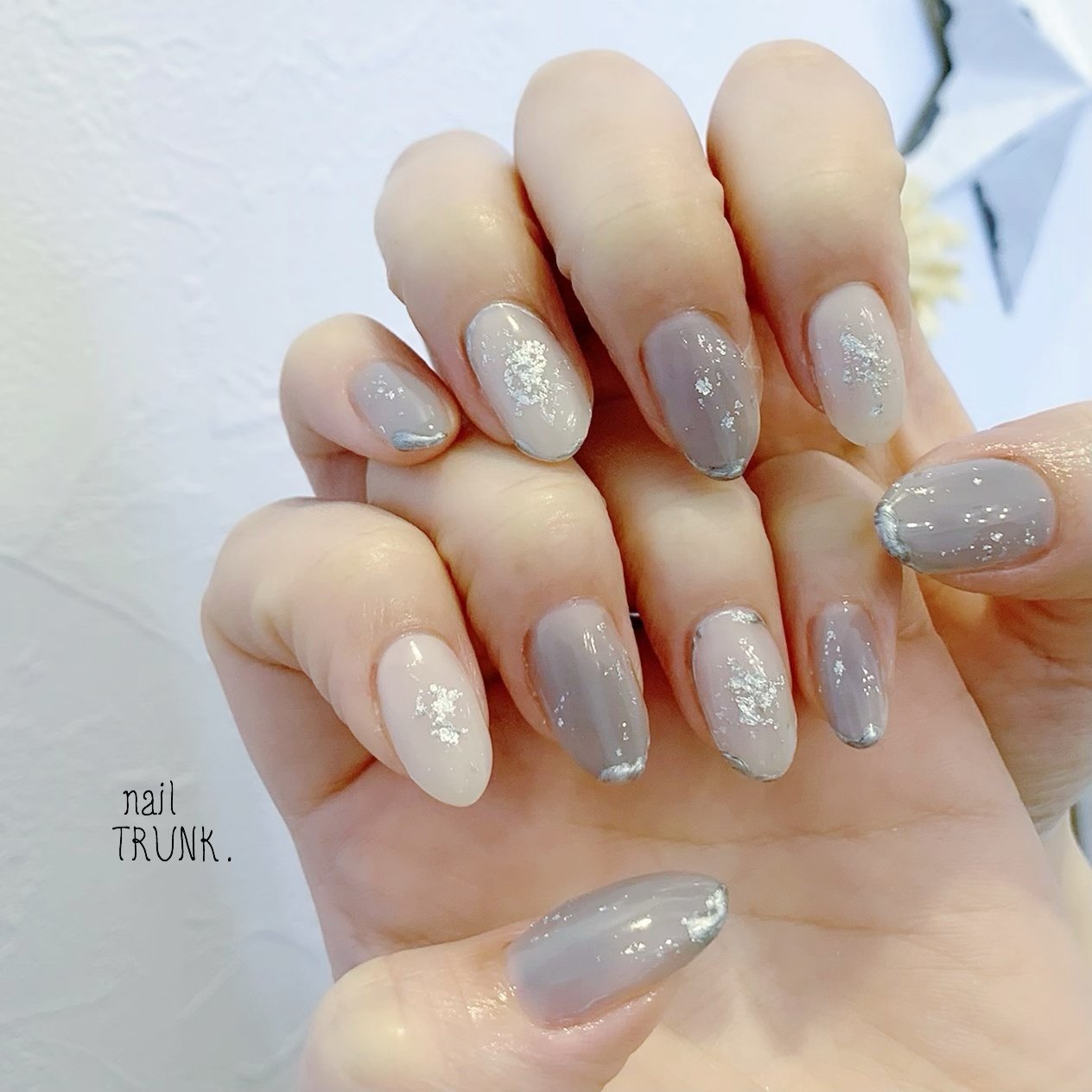 冬 ハンド ホイル ホワイト グレー Nail Trunkのネイルデザイン No ネイルブック