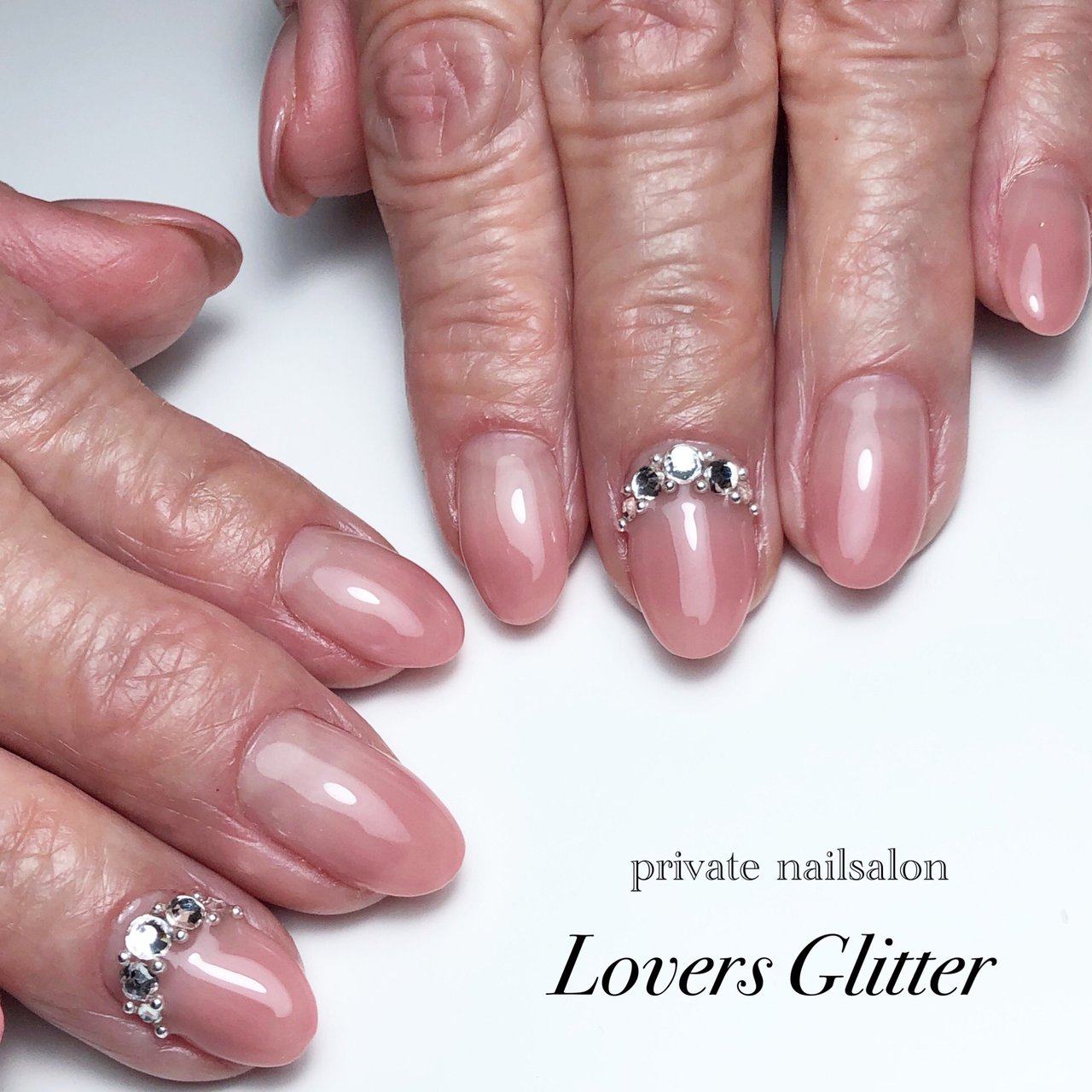 オールシーズン ハンド グラデーション ベージュ ピンク Loversglitternailのネイルデザイン No ネイルブック