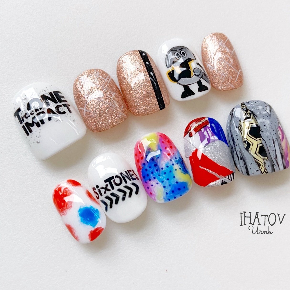 オールシーズン ライブ ハンド ラメ イニシャル Ihatov Nailarts のネイルデザイン No ネイルブック