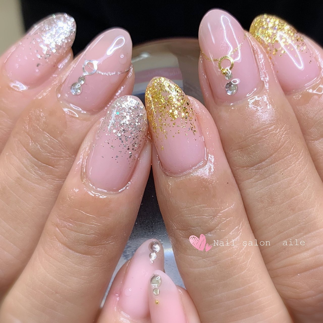 オールシーズン ハンド グラデーション ラメ ワンカラー Nail Salon Aileのネイルデザイン No ネイルブック