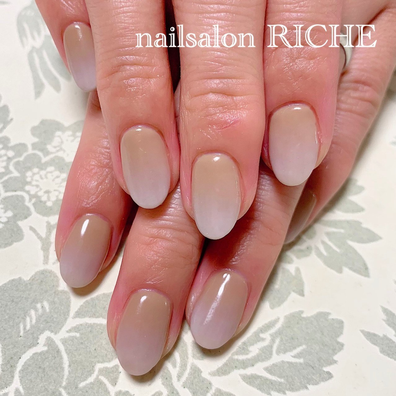 冬 オフィス ハンド シンプル グラデーション Nailsalon Richeのネイルデザイン No ネイルブック