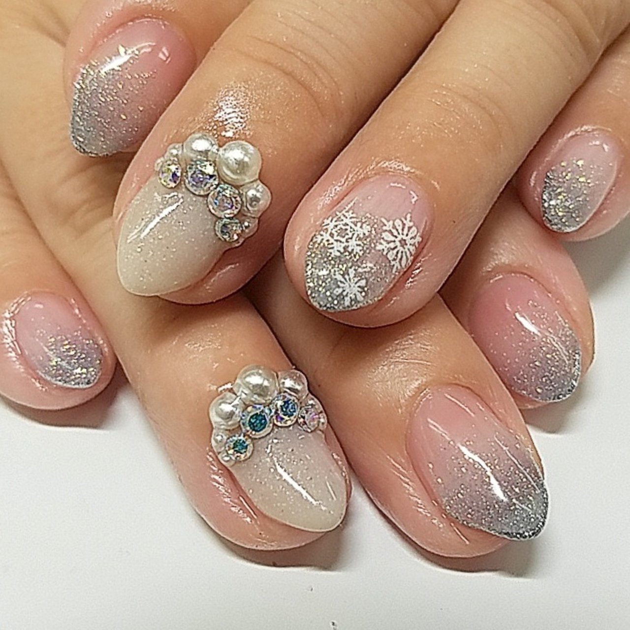 冬 バレンタイン クリスマス デート ハンド Risa 稲毛coconail のネイルデザイン No ネイルブック