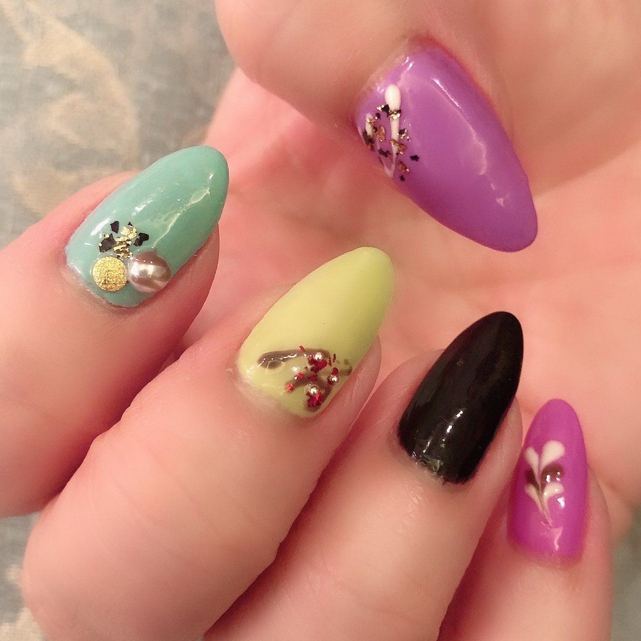 オールシーズン バレンタイン ハンド ピーコック ニュアンス Maiのネイルデザイン No ネイルブック