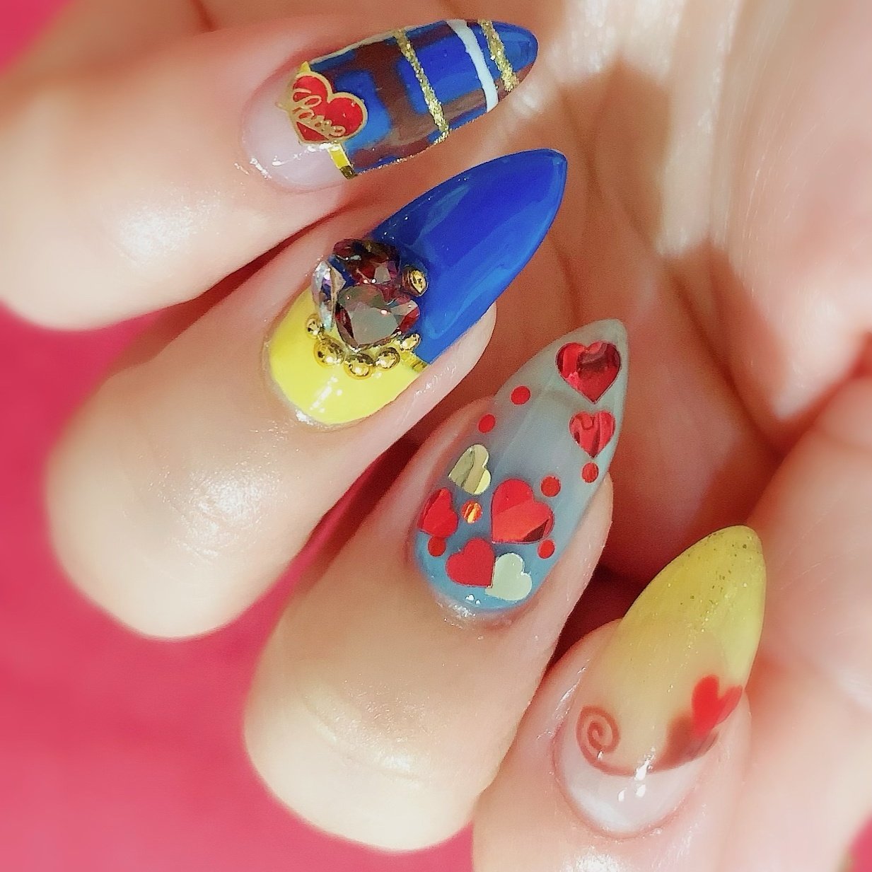 オールシーズン バレンタイン デート ハンド フレンチ Omimal Cafeのネイルデザイン No ネイルブック