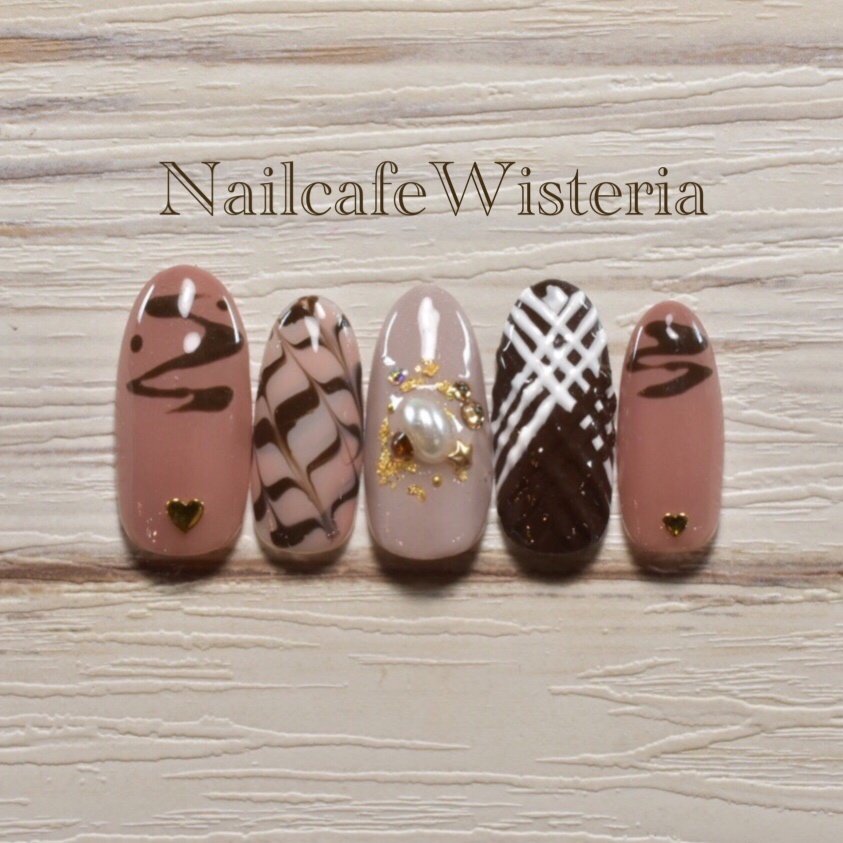 ベージュ ブラウン ゴールド Nailcafewisteriaのネイルデザイン No ネイルブック