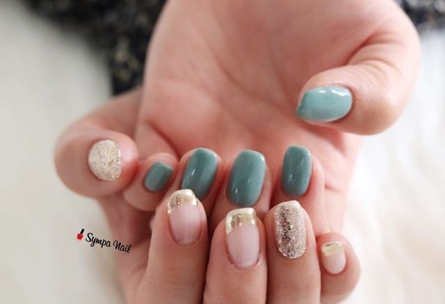 オールシーズン ハンド フレンチ ミラー グリーン Sympa Nailのネイルデザイン No ネイルブック