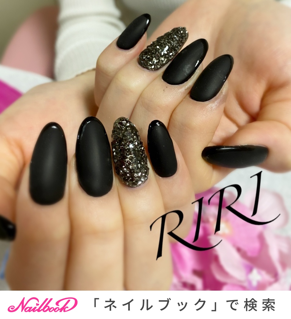 22年 新着順 冬 クリスタルピクシー 黒のネイルデザイン ネイルブック