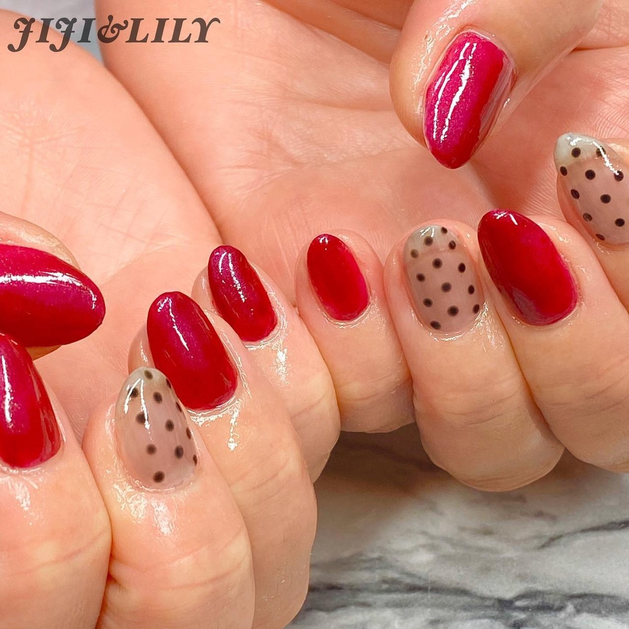 秋 冬 ハンド ワンカラー シースルー ジジ リリーのネイルデザイン No ネイルブック