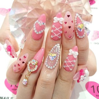 【 #卒業式ネイル 受付スタート】 3月のご予約ネットから出来ます✨✨
・
チップやり放題もございます✨
・
★TOP画面からメニュー料金表に飛べます
・
・
#バレンタインネイル
#キラキラネイル
#ストーンネイル
#ブラックネイル
・
・
NAILSGOGO xoxo久保田
03-5728-4343
・
・
【場所】
渋谷センター街 ZARA目の前3階❤️Bershka横
・
渋谷区宇田川町16-8 渋谷センタービル3階
・
・
【営業時間】
OPEN☆10:00〜22:00
毎週金曜日は朝04:30までやってます！
・
（年末年始以外、休まず営業）
・
・
妹ブランド↓
@nailsgogoxoxo もフォローしてねー♪
・
・
★★NAILSGOGO裏技★★
・
①
お友達紹介者は次回なんでも半額Σ（・□・；）
・
②
次回予約して帰るとジェル オフ毎回代無料
・
③
友達同士でネイルしたら1人に1000円分パーツ無料
・
④
ネイル画像 #nailsgogo タグ付け毎回300円パーツ無料
・
⑤
当日空き枠あればフット追加で1000円分引き
・
・
#ネイル
#nails
#ネイリスト
#ネイリスト募集中
#スカルプネイル
#スカルプ
#キャラクターネイル
#ゆめかわネイル
#3dネイル
#やり放題ネイル
#派手ネイル
#キャバ嬢ネイル
#歌舞伎町
#渋谷ネイルサロン
#ギャルネイル
#バンギャ
#ギャル
#ライブネイル
#メイド
#隠しきれないヲタク
#量産型ネイル
#量産型女子
#ブランドネイル
#ジャニオタさんと繋がりたい #冬 #成人式 #バレンタイン #卒業式 #スカルプチュア #NAILSGOGO shibuya nailsalon #ネイルブック