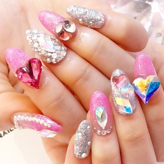 【 #卒業式ネイル 受付スタート】 3月のご予約ネットから出来ます✨✨
・
チップやり放題もございます✨
・
★TOP画面からメニュー料金表に飛べます
・
・
#バレンタインネイル
#キラキラネイル
#ストーンネイル

・
・
NAILSGOGO xoxo
03-5728-4343
・
・
【場所】
渋谷センター街 ZARA目の前3階❤️Bershka横
・
渋谷区宇田川町16-8 渋谷センタービル3階
・
・
【営業時間】
OPEN☆10:00〜22:00
毎週金曜日は朝04:30までやってます！
・
（年末年始以外、休まず営業）
・
・
妹ブランド↓
@nailsgogoxoxo もフォローしてねー♪
・
・
★★NAILSGOGO裏技★★
・
①
お友達紹介者は次回なんでも半額Σ（・□・；）
・
②
次回予約して帰るとジェル オフ毎回代無料
・
③
友達同士でネイルしたら1人に1000円分パーツ無料
・
④
ネイル画像 #nailsgogo タグ付け毎回300円パーツ無料
・
⑤
当日空き枠あればフット追加で1000円分引き
・
・
#ネイル
#nails
#ネイリスト
#ネイリスト募集中
#スカルプネイル
#スカルプ
#キャラクターネイル
#ゆめかわネイル
#3dネイル
#やり放題ネイル
#派手ネイル
#キャバ嬢ネイル
#歌舞伎町
#渋谷ネイルサロン
#ギャルネイル
#バンギャ
#ギャル
#ライブネイル
#メイド
#隠しきれないヲタク
#量産型ネイル
#量産型女子
#ブランドネイル
#ジャニオタさんと繋がりたい #冬 #成人式 #バレンタイン #卒業式 #スカルプチュア #NAILSGOGO shibuya nailsalon #ネイルブック