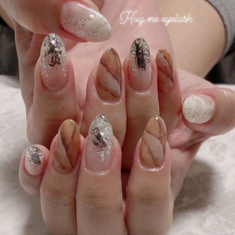 オールシーズン ハンド ニュアンス ロング スモーキー Hug Me Eyelash Nail のネイルデザイン No ネイル ブック