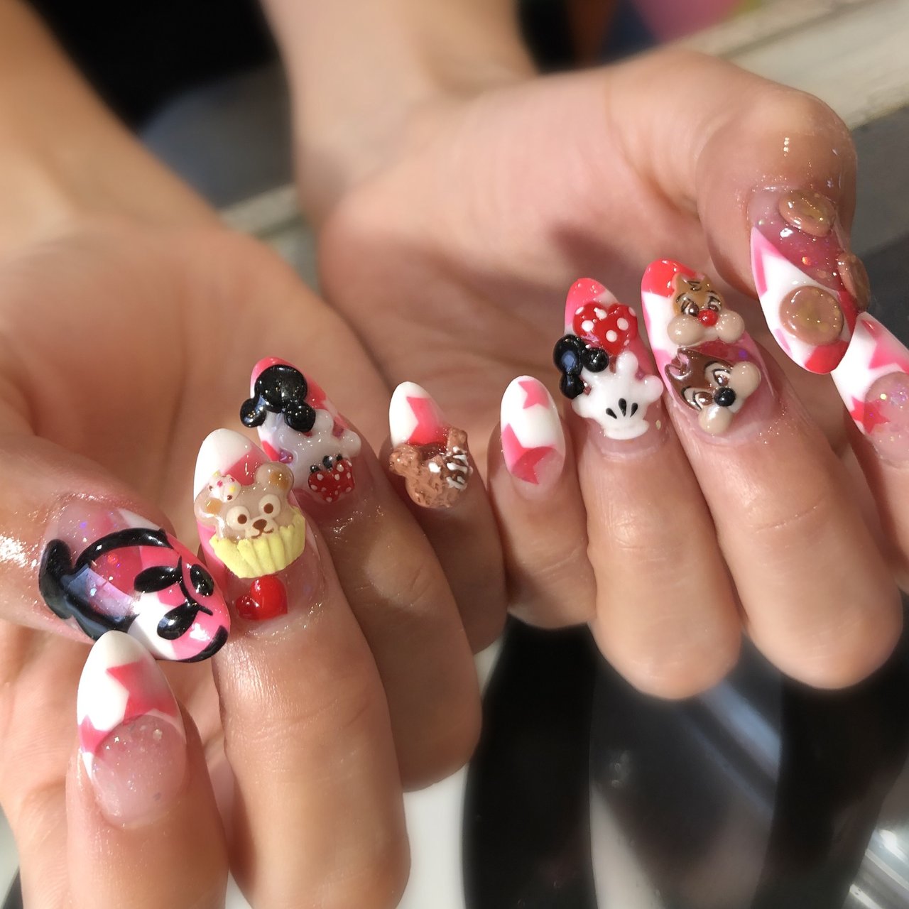 ハンド キャラクター 星 ロング カラフル 宮城県 石巻 ロージーネイル Rosy Nail Pupuu Rosyのネイル デザイン No ネイルブック