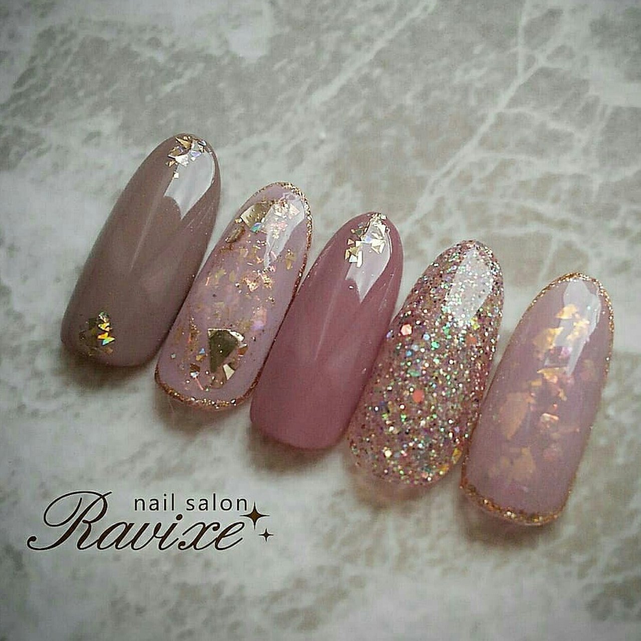 春 夏 ハンド ホログラム ラメ Nailsalon Ravixeのネイルデザイン No ネイルブック