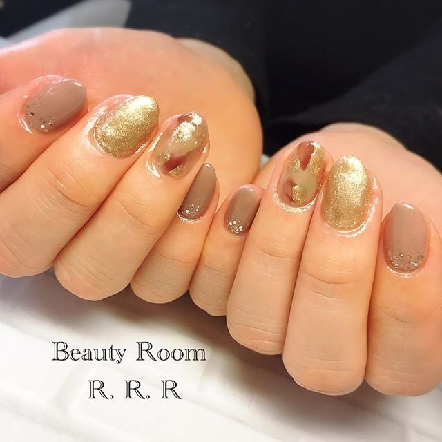 冬 ハンド シンプル ミディアム ベージュ Beautyroom R R Rのネイルデザイン No ネイルブック