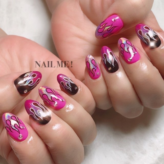ピンク ブラック メタリック Nail Me 天田千鶴子のネイルデザイン No ネイルブック