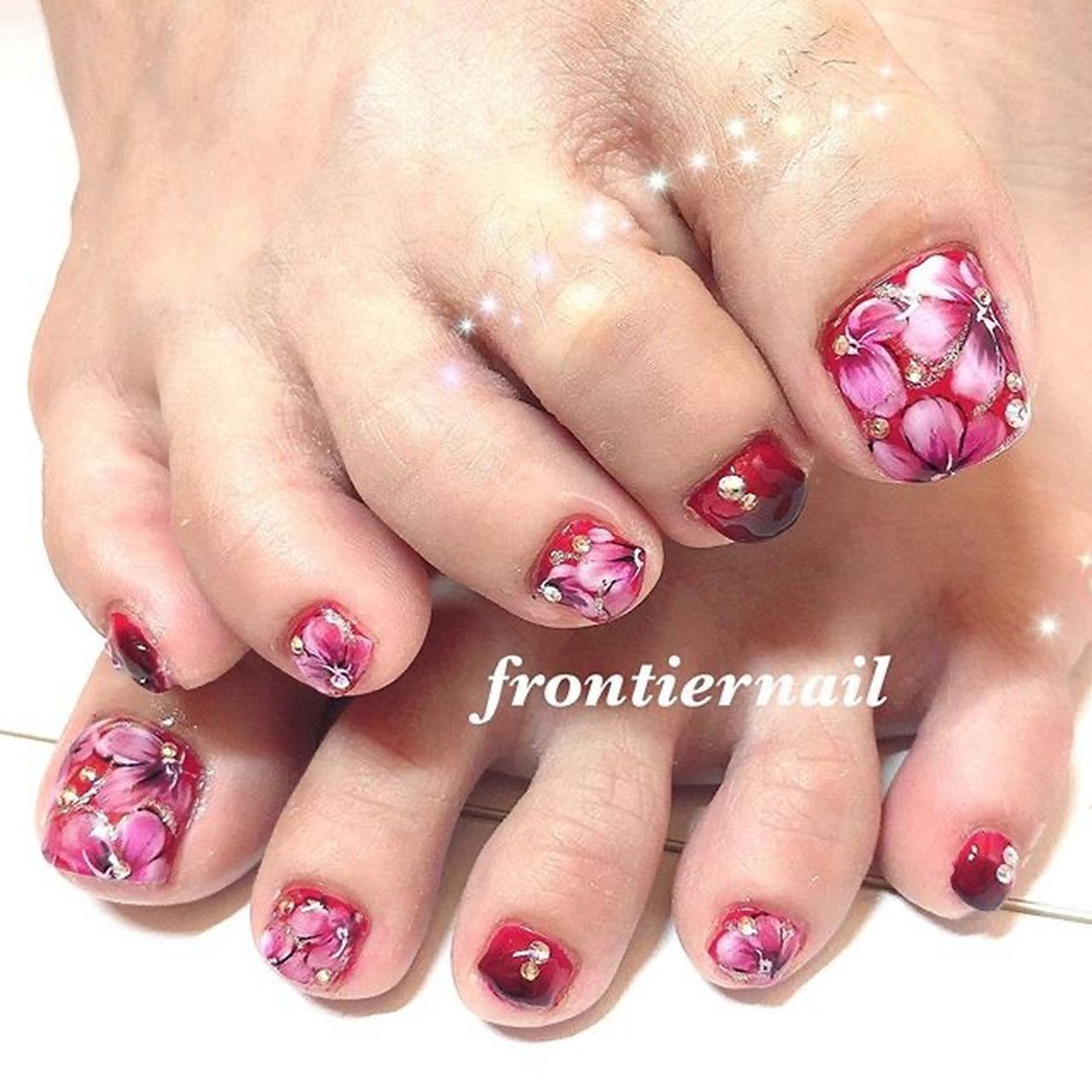 オールシーズン フット ラメ フラワー ミディアム Frontiernail 渋谷美香のネイルデザイン No ネイルブック