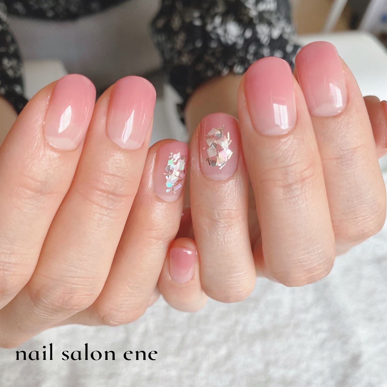 春 オールシーズン ハンド シンプル グラデーション Nail Salon Ene エネ のネイルデザイン No ネイルブック