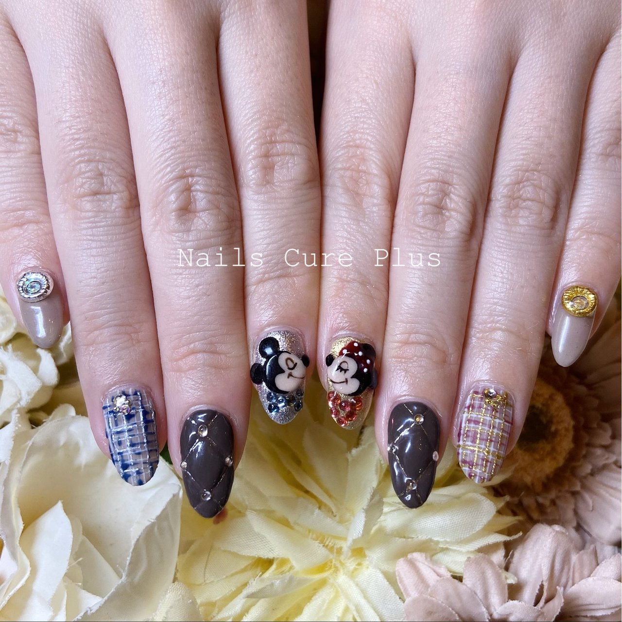 秋 冬 ハンド キャラクター ツイード Nailscureplus 三宅麻弥のネイルデザイン No ネイルブック