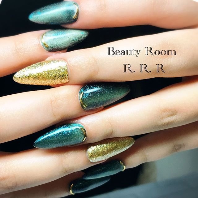 冬 ハンド ワンカラー ロング グリーン Beautyroom R R Rのネイルデザイン No ネイルブック