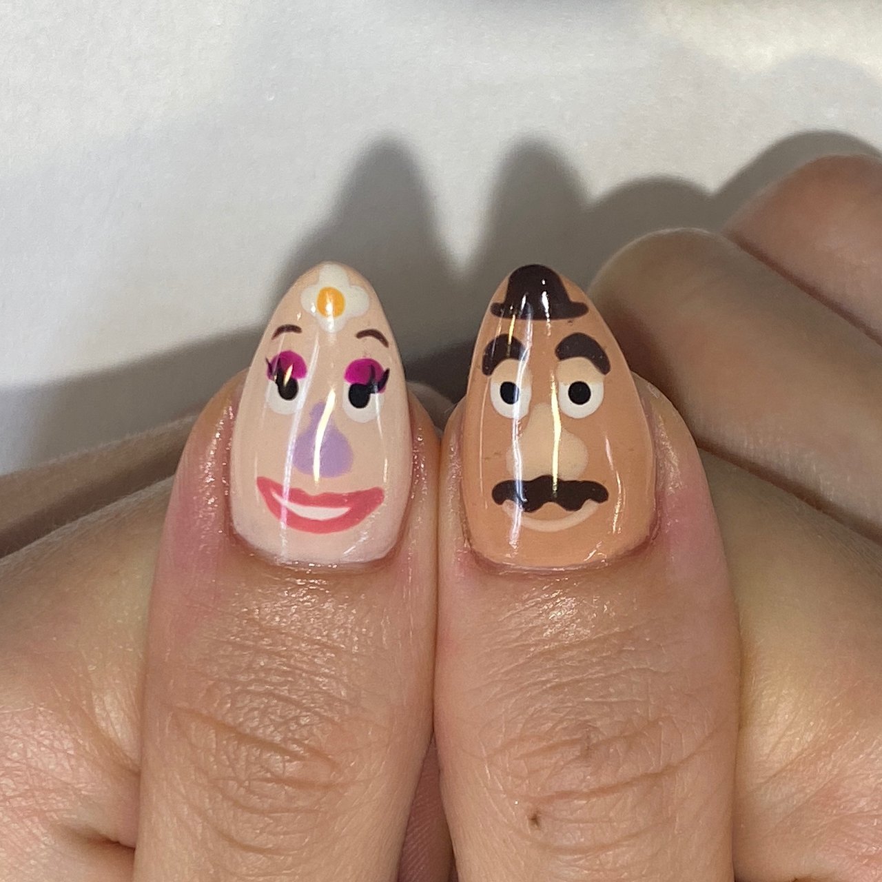オールシーズン ハンド キャラクター ミディアム ジェルネイル ᴛᴀɴᴀᴋᴀ ʏᴜʀɪのネイルデザイン No ネイルブック