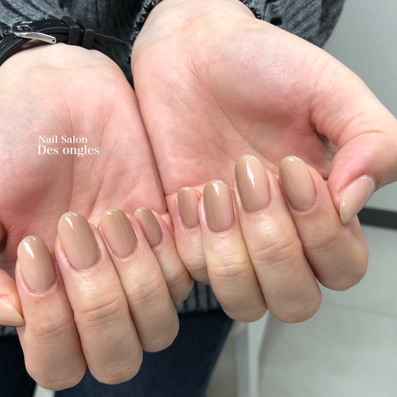 オールシーズン オフィス ハンド グラデーション ベージュ Des Ongles1234のネイルデザイン No ネイルブック