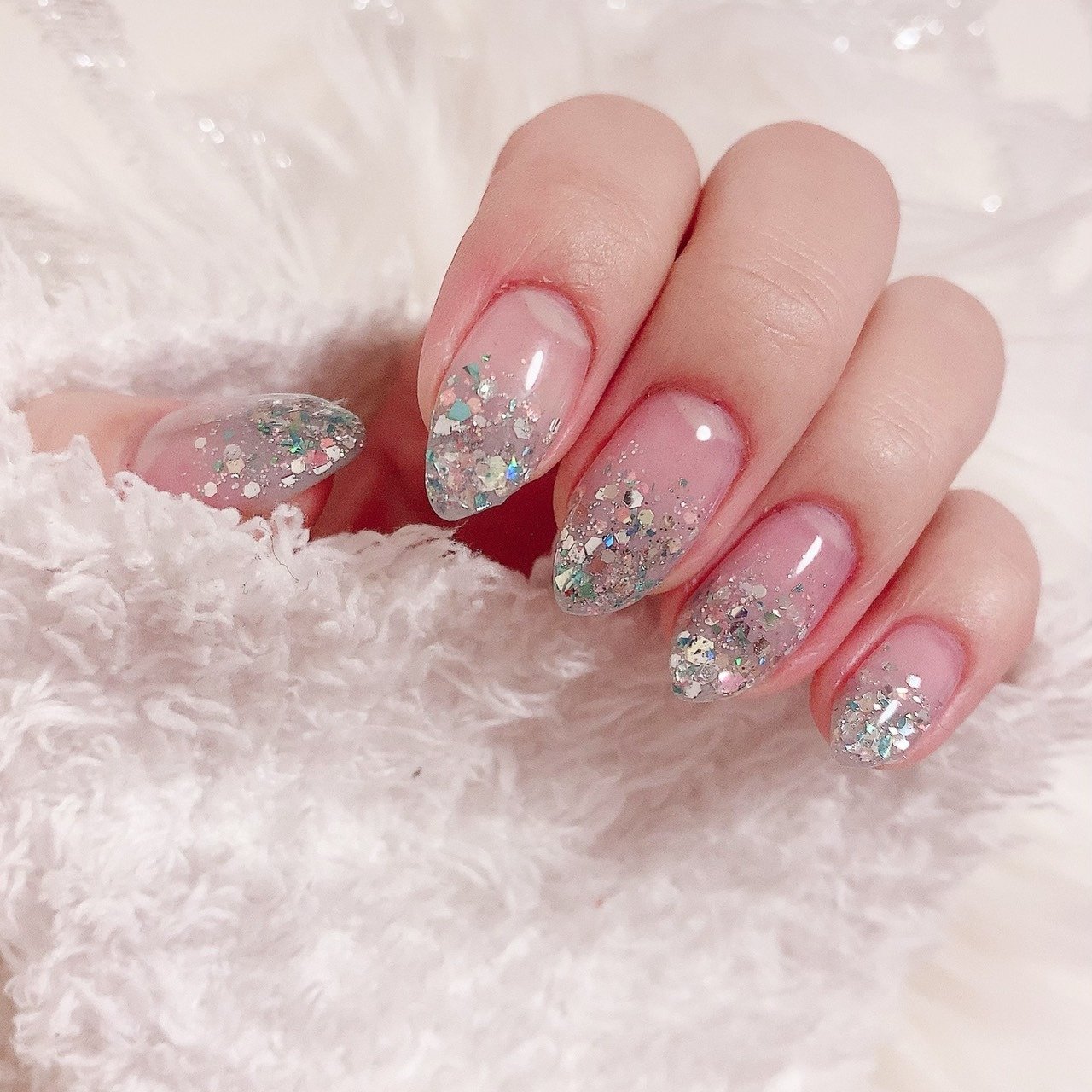 オールシーズン ハンド グラデーション ラメ ミディアム Bg Nailのネイルデザイン No ネイルブック