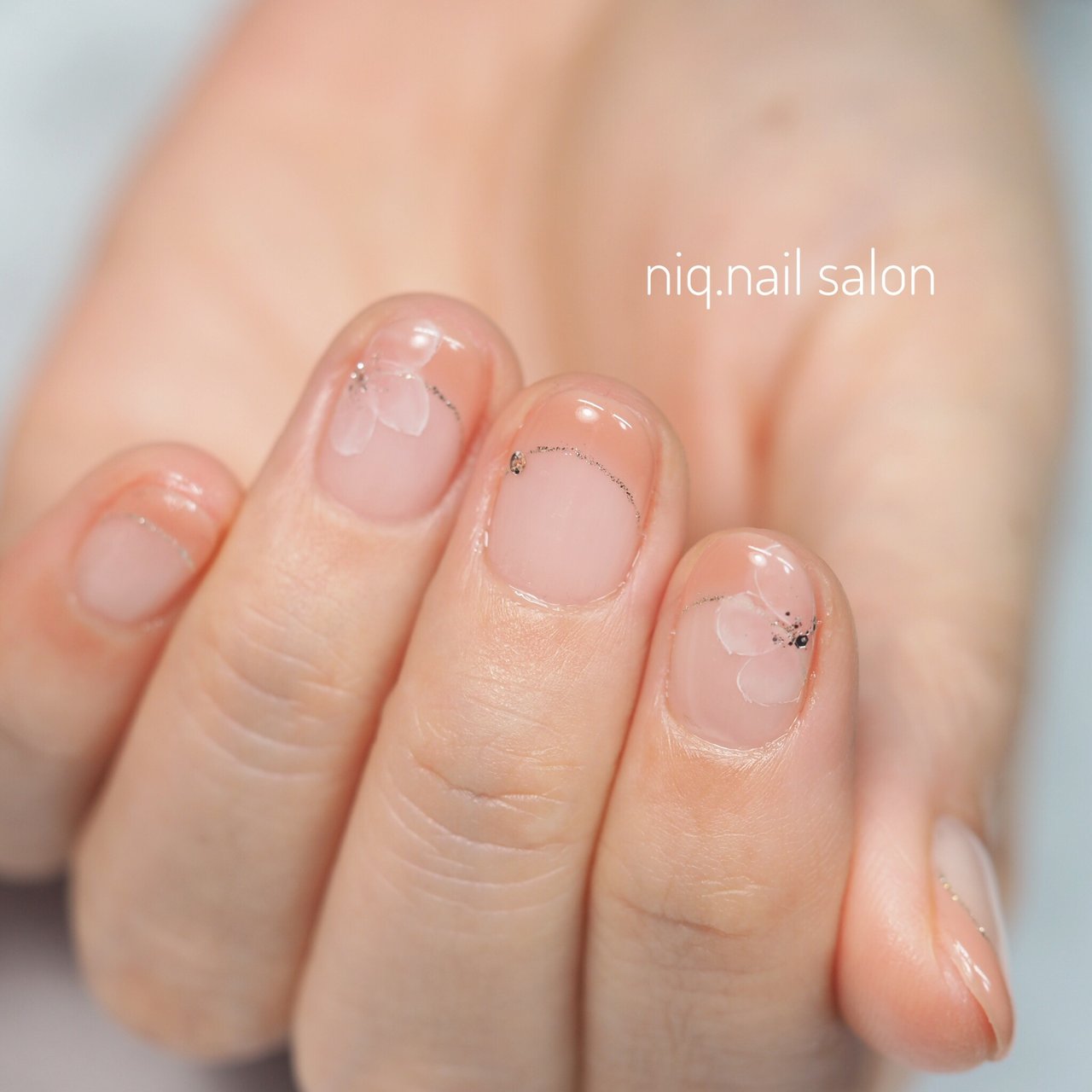 冬 オールシーズン オフィス 女子会 ハンド Niq Nail Salonのネイルデザイン No 5060259 ネイルブック