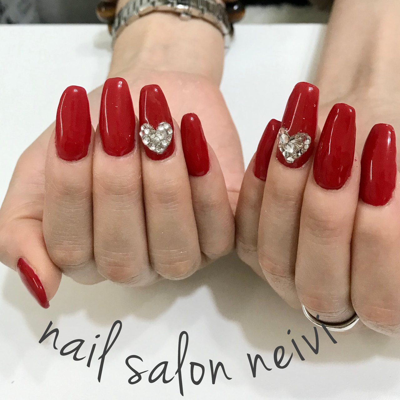 冬 オールシーズン ハンド ワンカラー ハート Nailsalon Neiviのネイルデザイン No ネイルブック