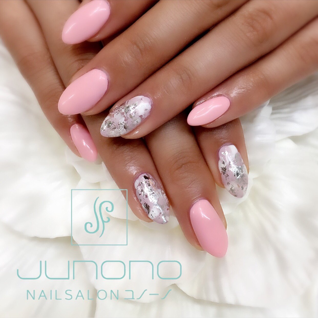 ハンド ホイル ホワイト ピンク ジェル ユノーノnail Salon Junonoのネイルデザイン No ネイルブック