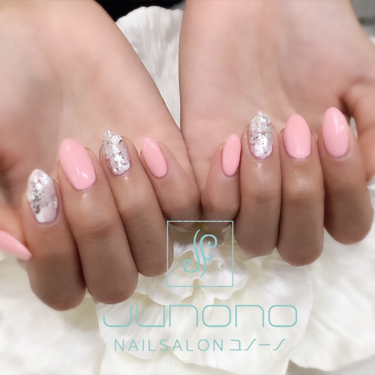 ハンド ホイル ホワイト ピンク ジェル ユノーノnail Salon Junonoのネイルデザイン No ネイルブック