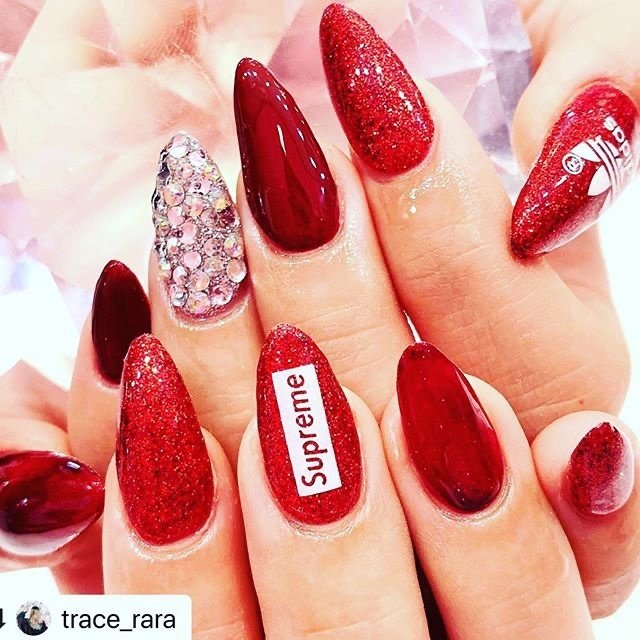 ブランド柄 レッド スカルプチュア Nailsgogo Shibuya Nailsalonのネイルデザイン No 5067263 ネイルブック