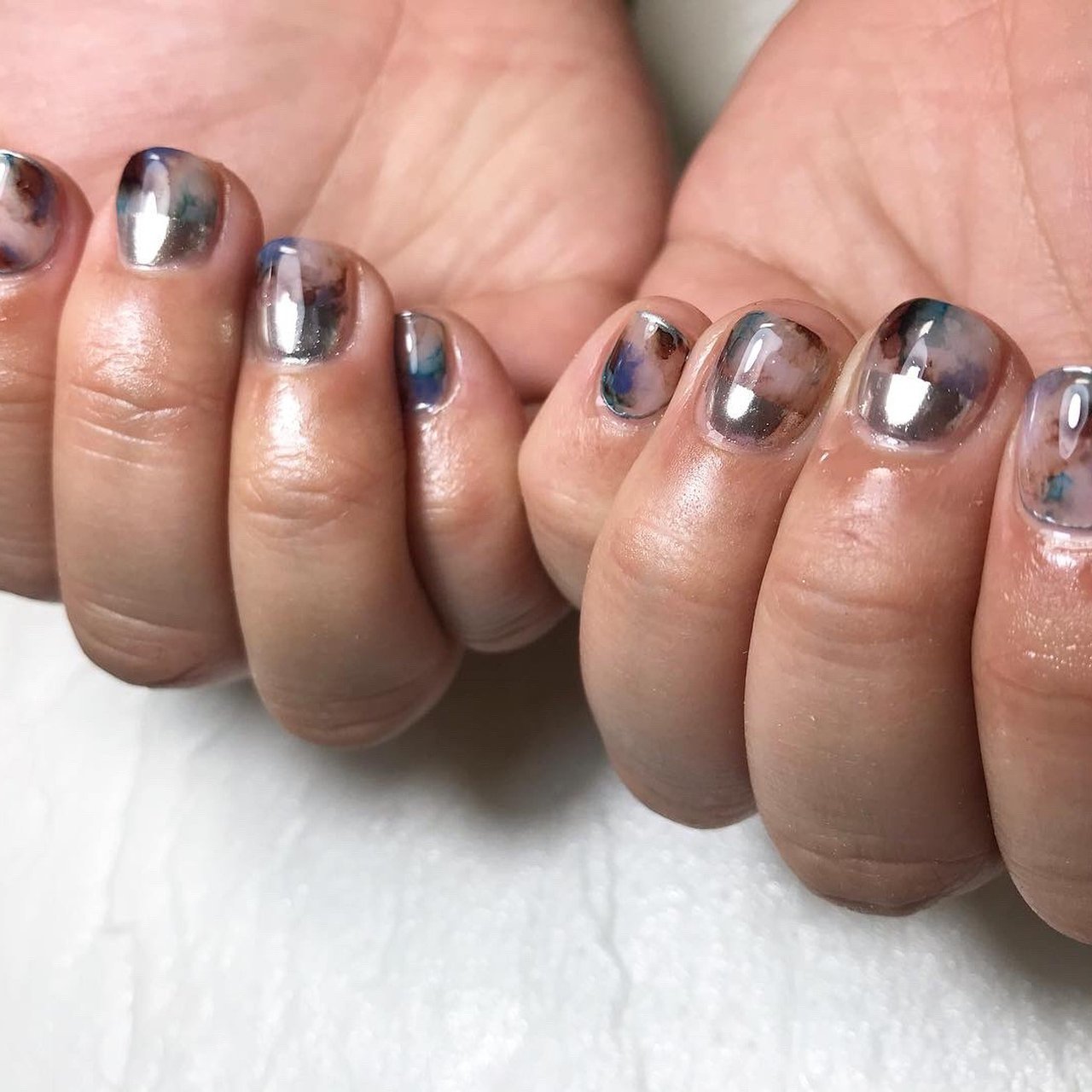 オールシーズン ハンド ニュアンス ミラー ブルー 自爪育成サロン 8 Hachi のネイルデザイン No ネイルブック
