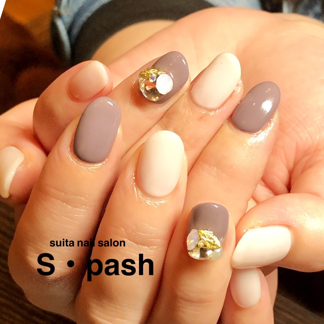 オールシーズン ハンド ワンカラー ビジュー ショート Spashnailのネイルデザイン No ネイルブック