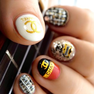 2026年】新着順｜ネイルシール/CHANELのネイルデザイン｜ネイルブック