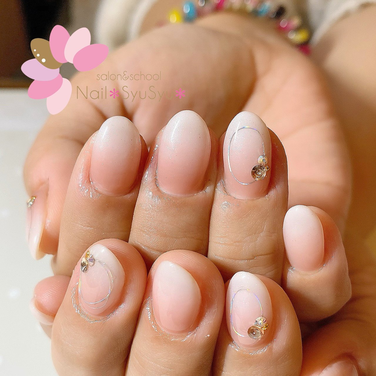 春 冬 ハンド グラデーション ビジュー Nail Syusyu ネイルシュシュのネイルデザイン No ネイルブック
