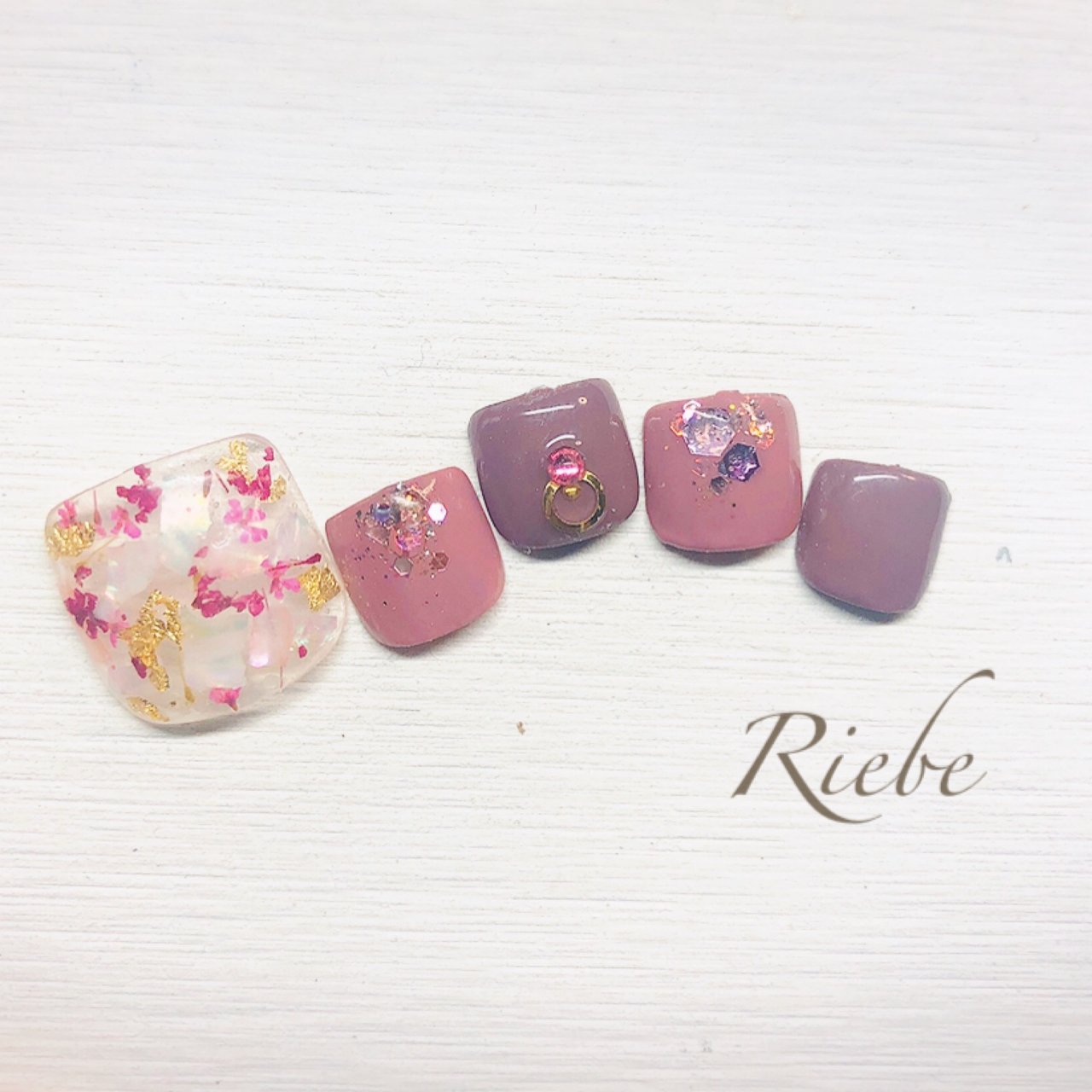 春 旅行 リゾート オフィス フット Nail Salon Riebe リーヴェ のネイルデザイン No ネイルブック